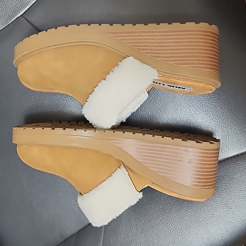 Muk Luks Faux Fur Lined Wedges - Picture 4 of 9